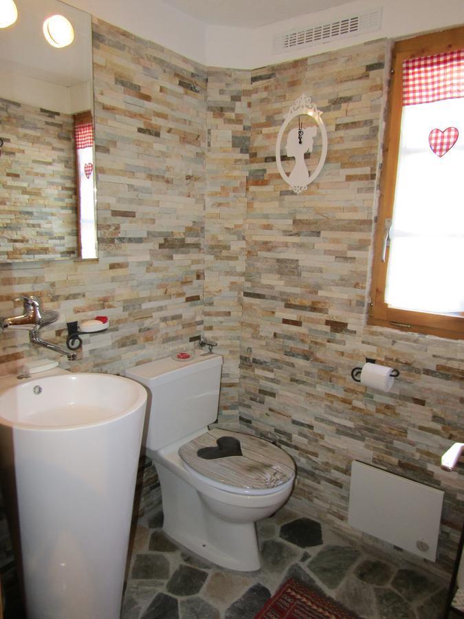 Chalet "Chez Claudine Et Charles" Mase Zewnętrze zdjęcie