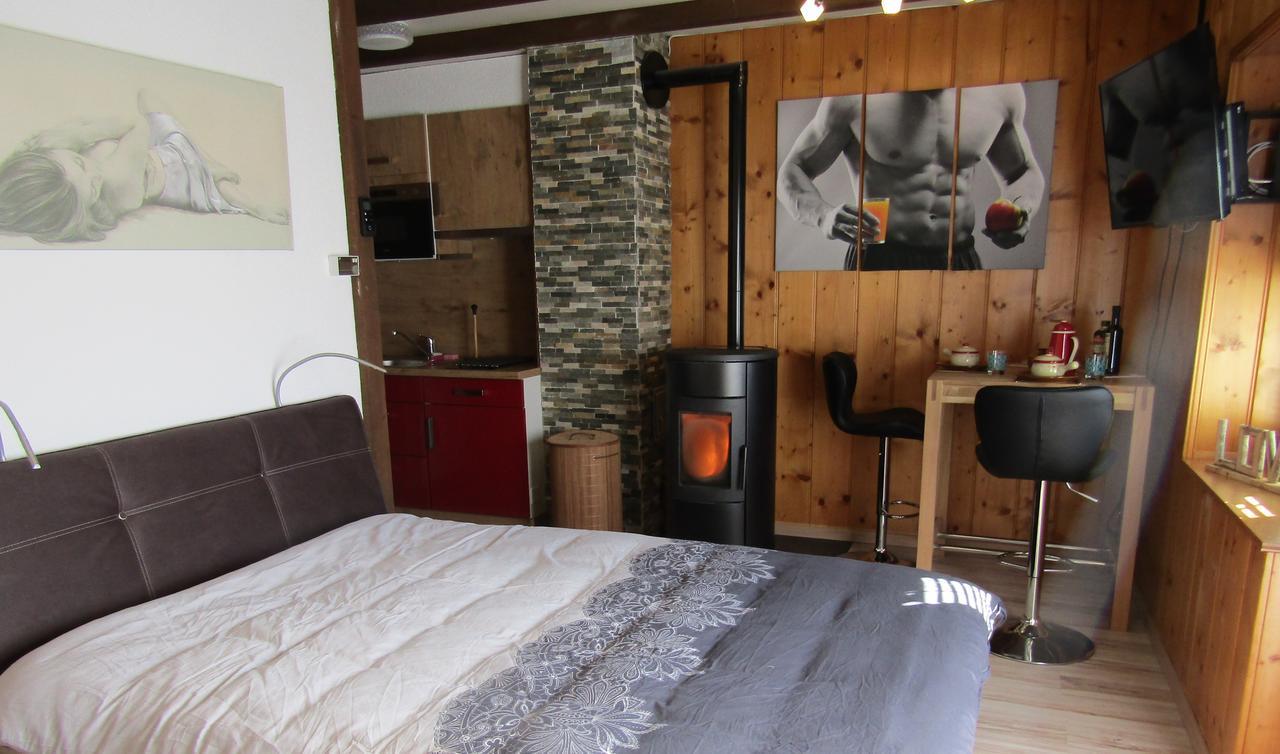 Chalet "Chez Claudine Et Charles" Mase Zewnętrze zdjęcie